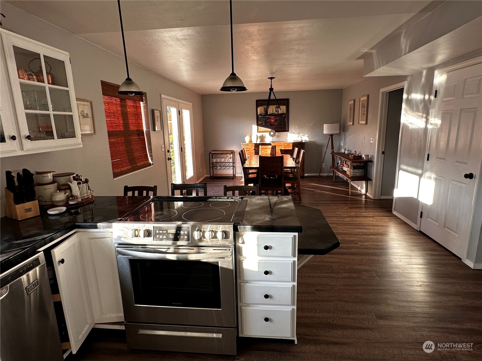 434 Hillcrest Circle Drive