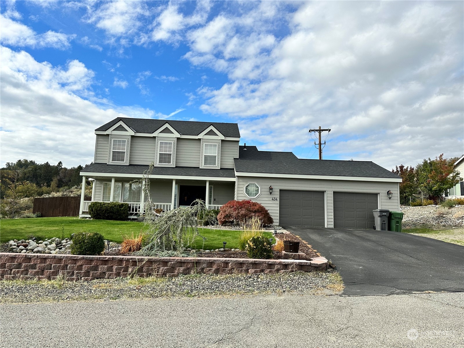 434 Hillcrest Circle Drive