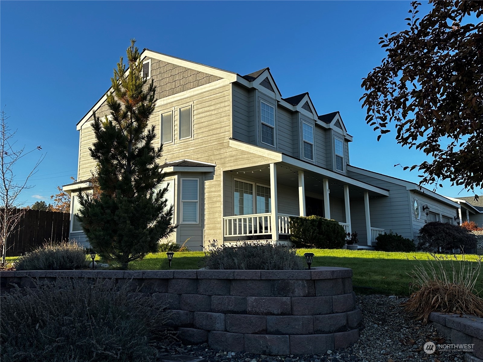 434 Hillcrest Circle Drive