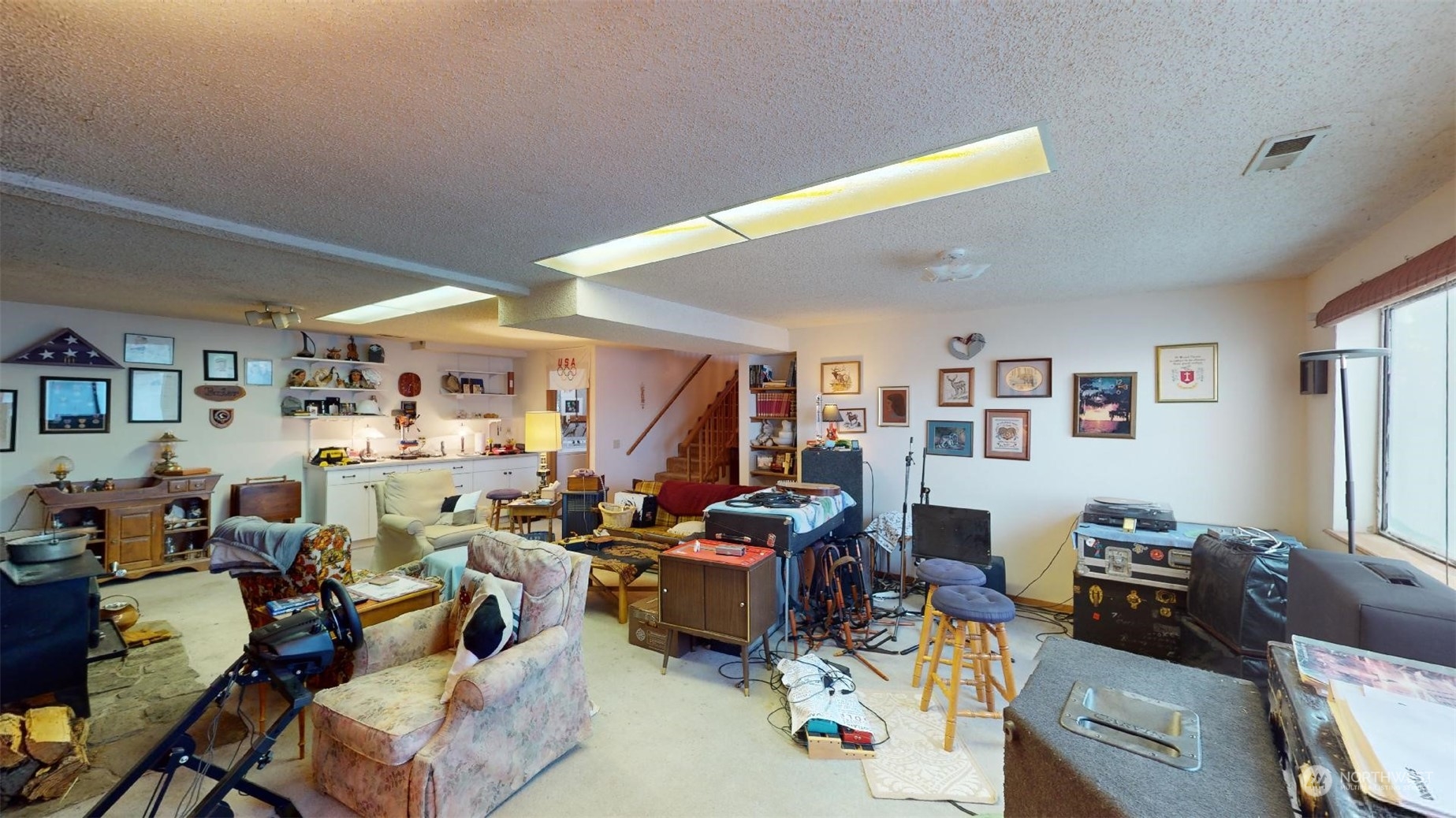 12 B Timothy Lane
