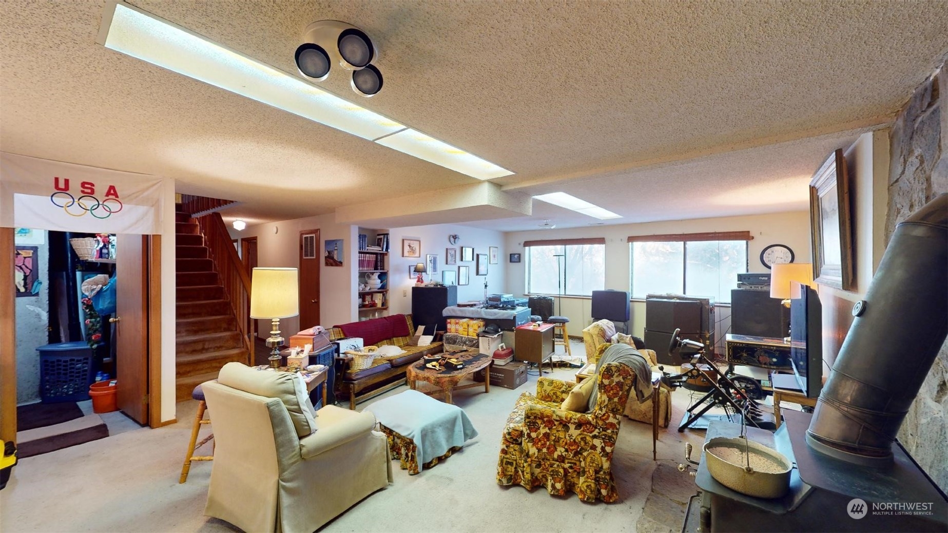 12 B Timothy Lane