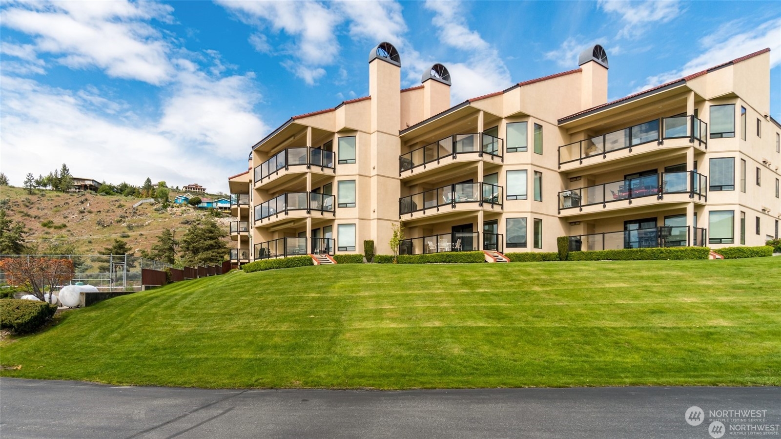 100 Lk Chelan Shores Drive Unit: 19-5