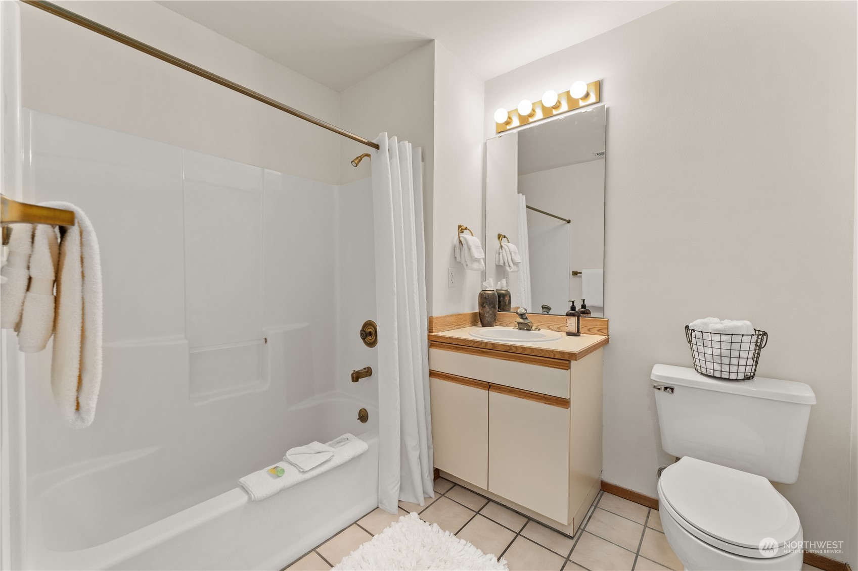 100 Lk Chelan Shores Drive Unit: 19-5
