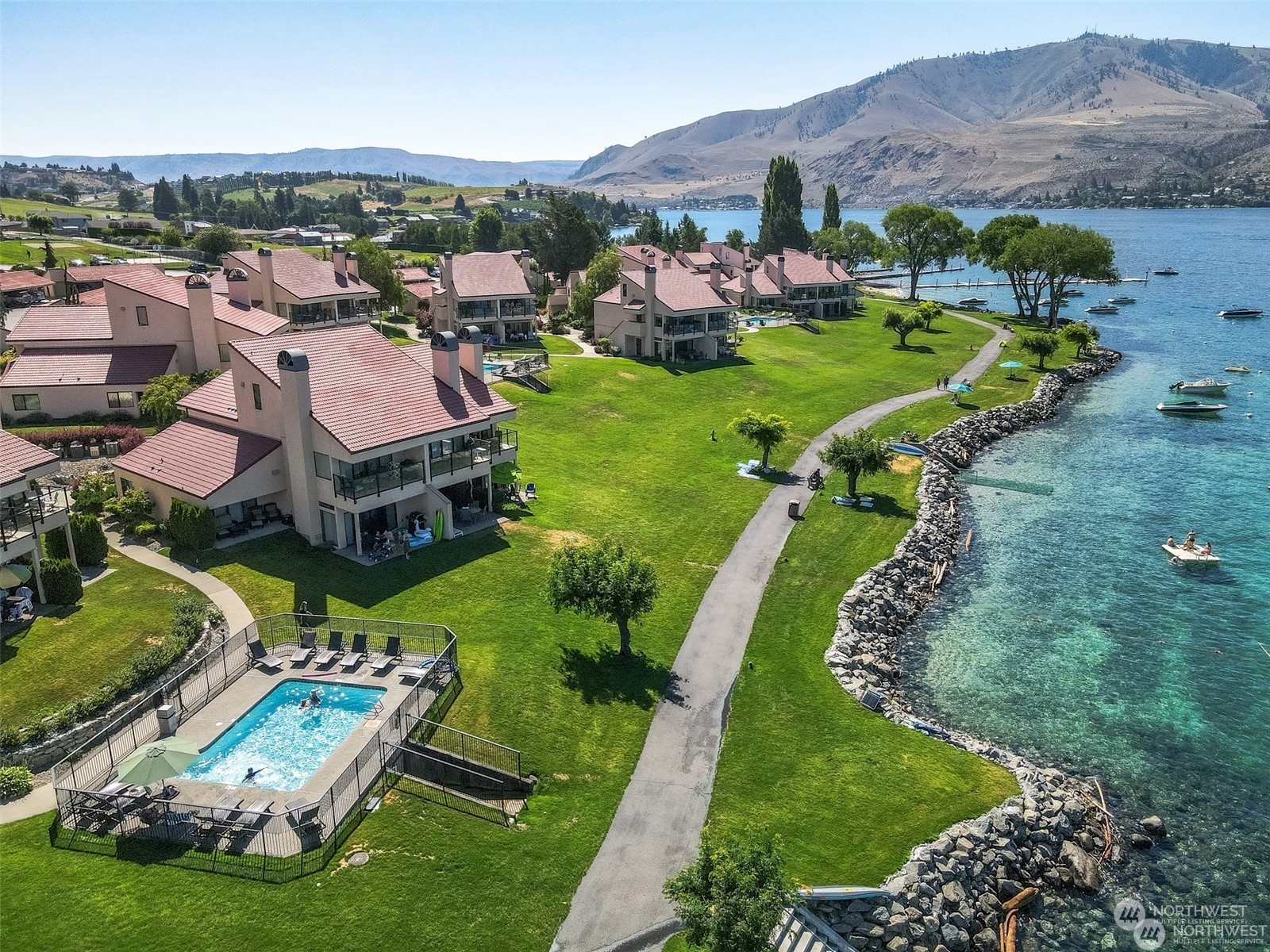 100 Lk Chelan Shores Drive Unit: 19-5