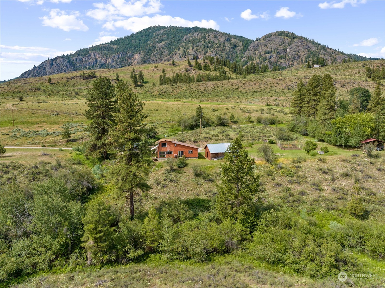 86 Foothill Way
