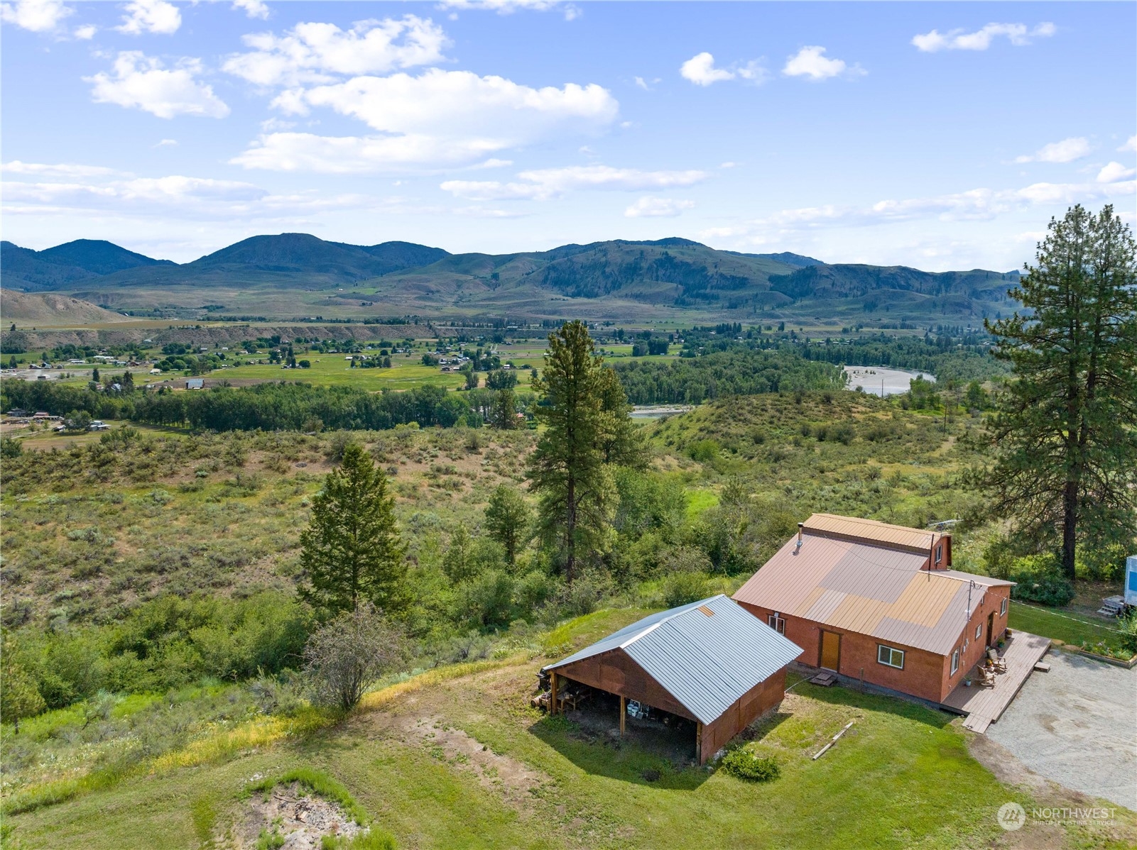 86 Foothill Way