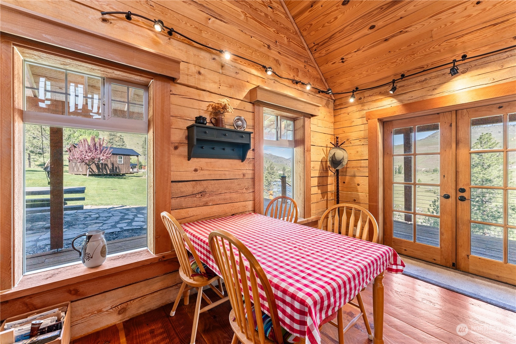 15 Hammer Creek Road