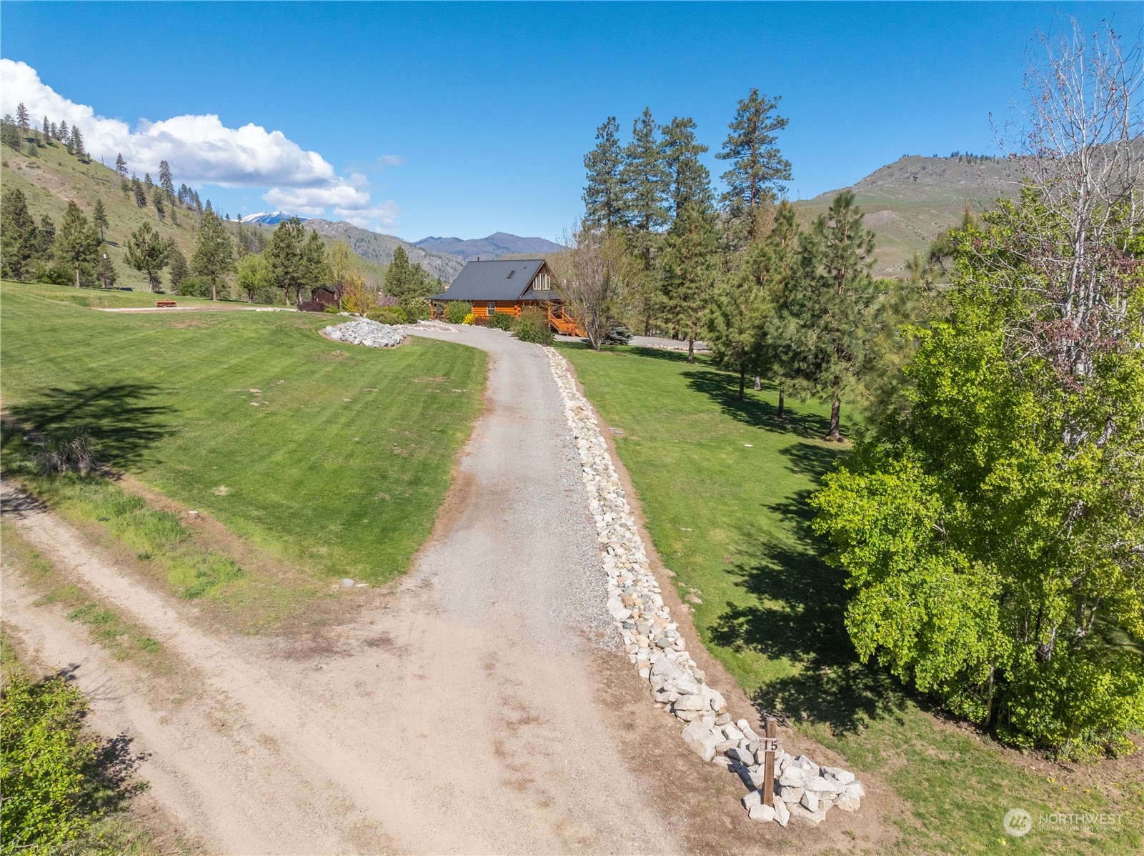 15 Hammer Creek Road
