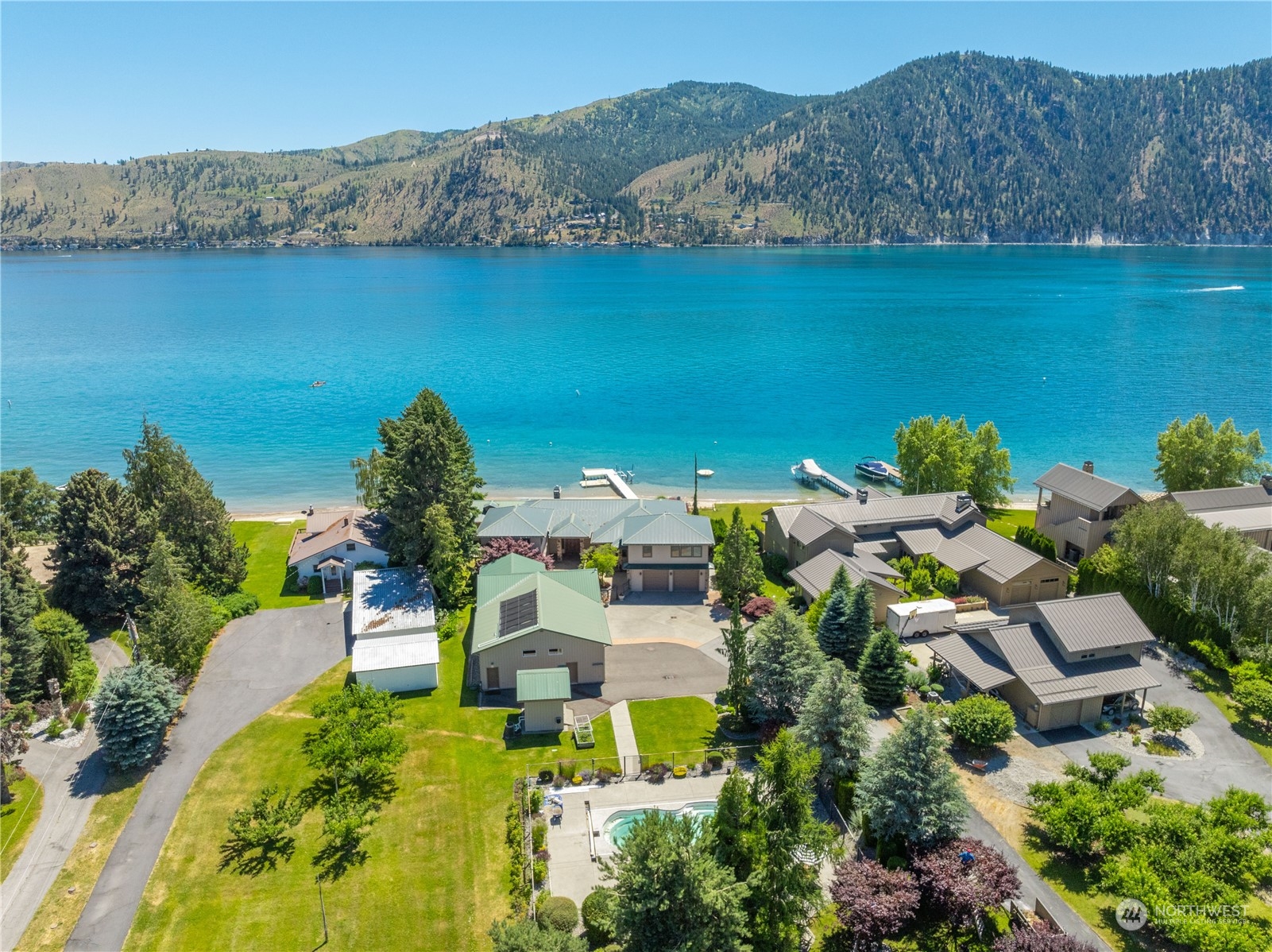 358 Hyacinth Road