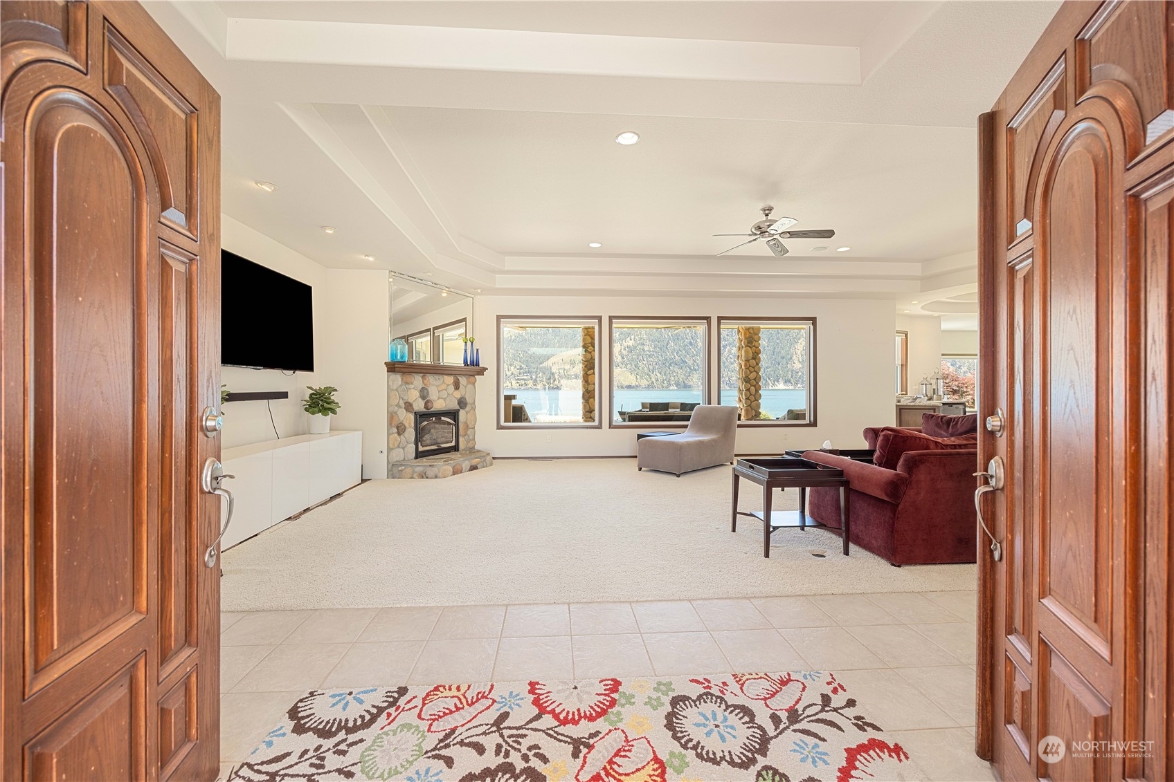 358 Hyacinth Road
