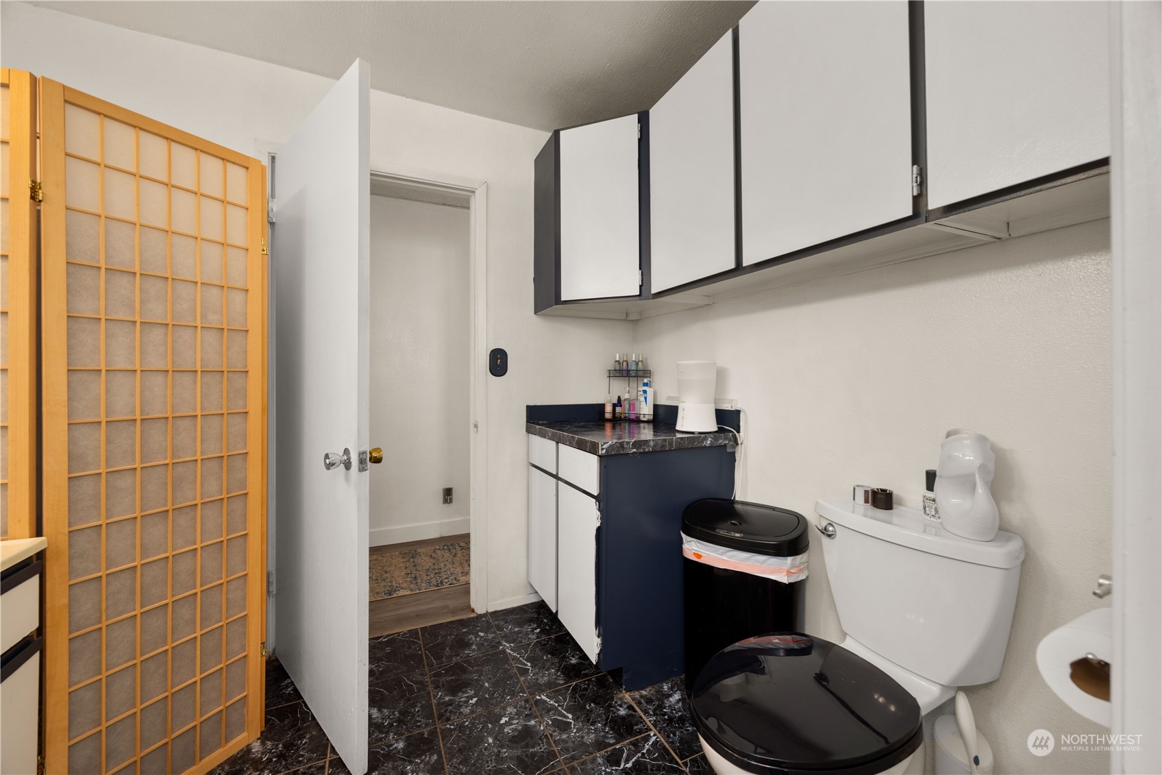 275 Wells Avenue