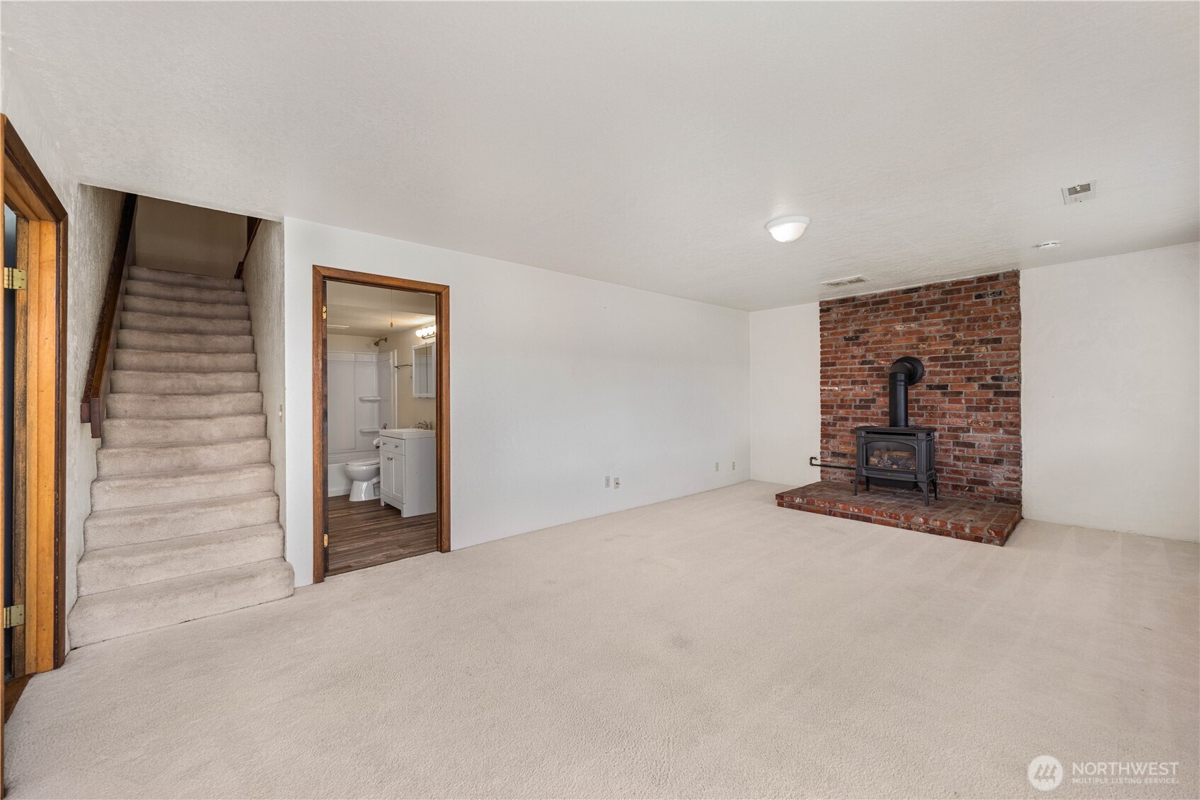 132 Delmav Avenue