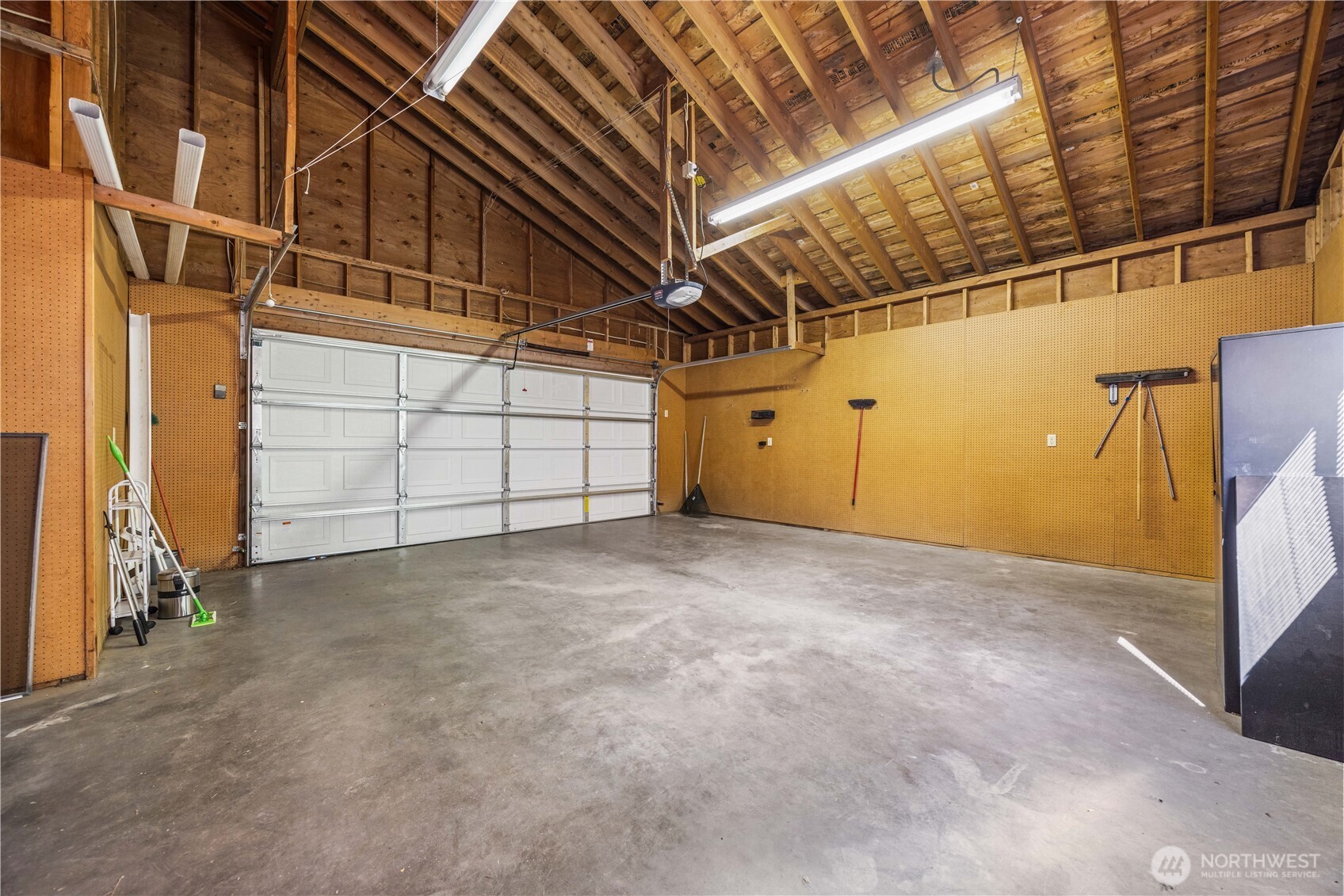 132 Delmav Avenue