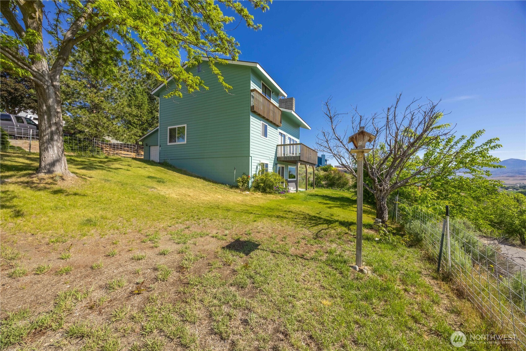132 Delmav Avenue