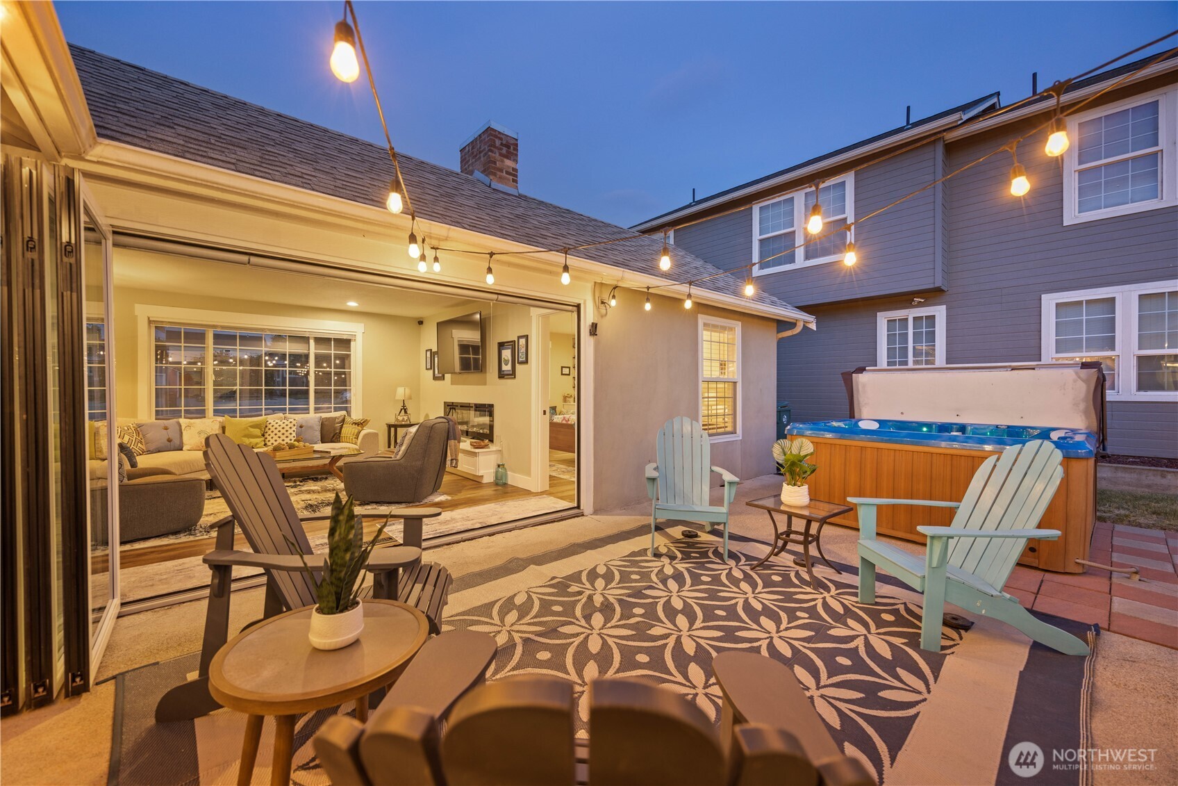 214 S Bradley Street