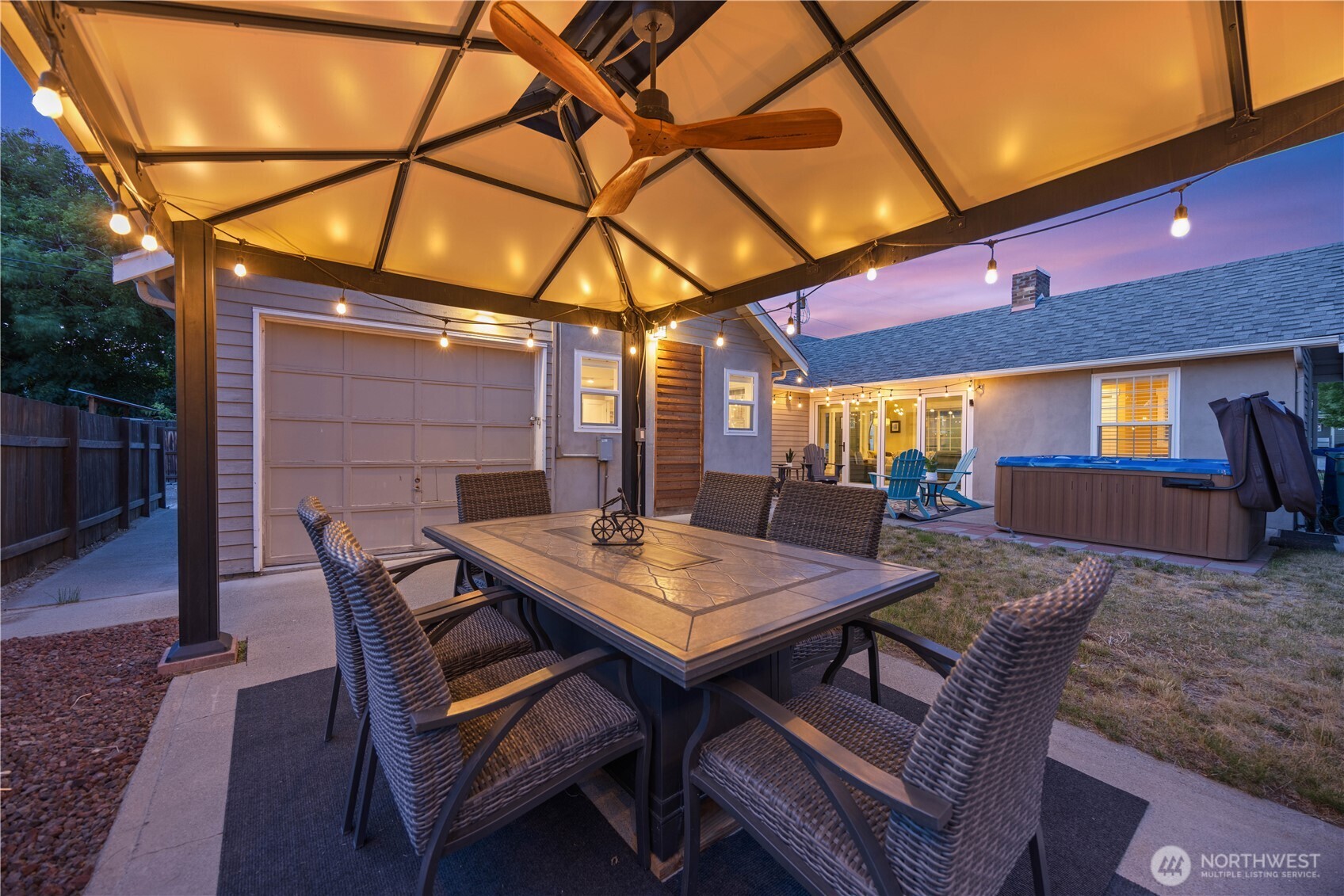 214 S Bradley Street