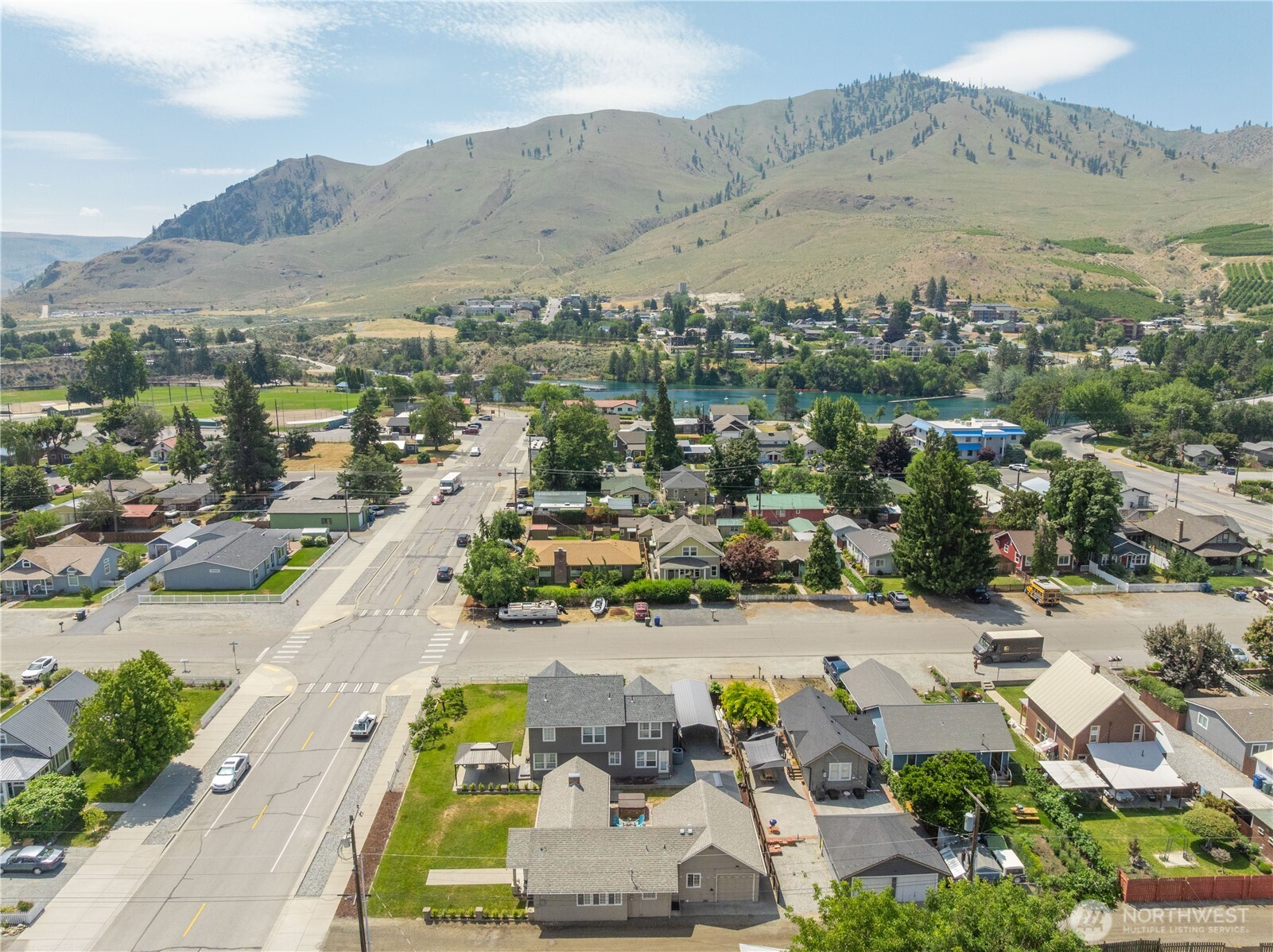 214 S Bradley Street