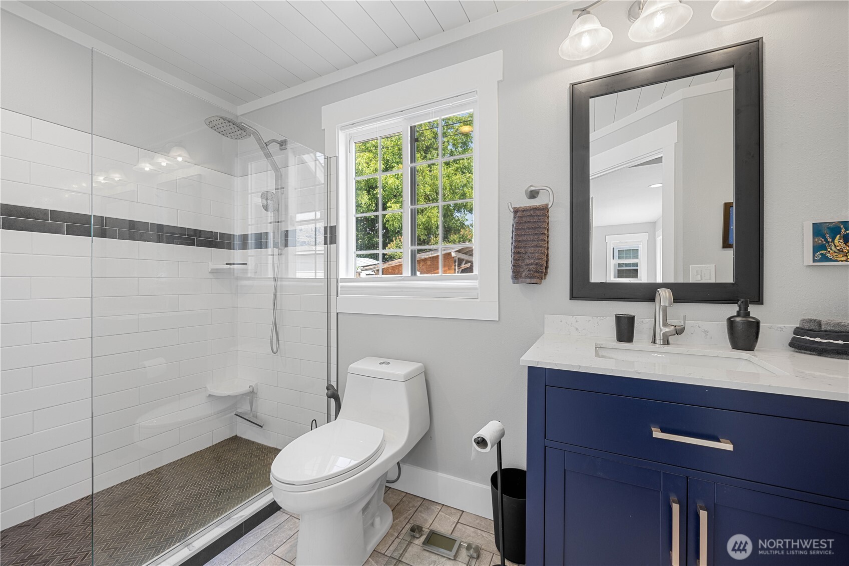 214 S Bradley Street