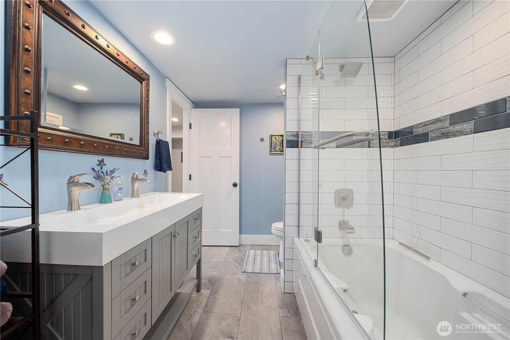 214 S Bradley Street