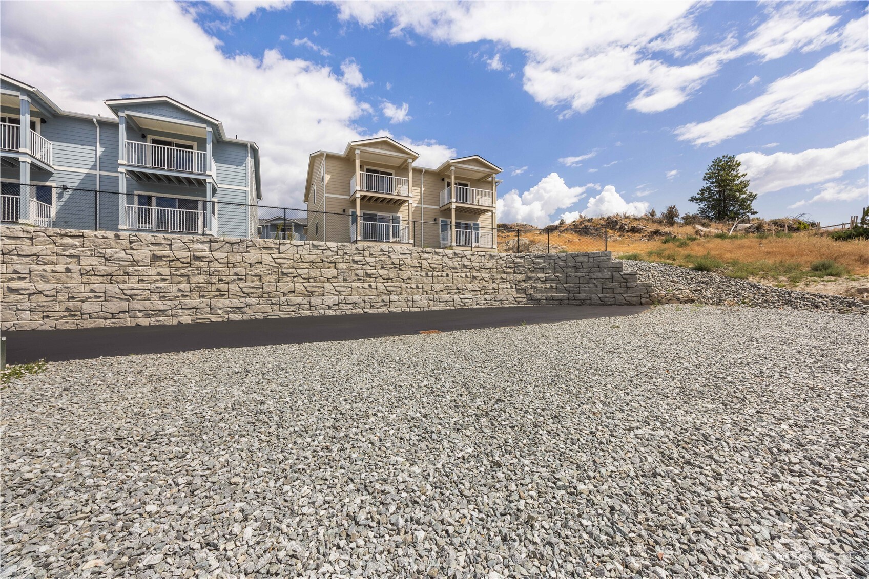 51 Phoebe Lane Unit: 9