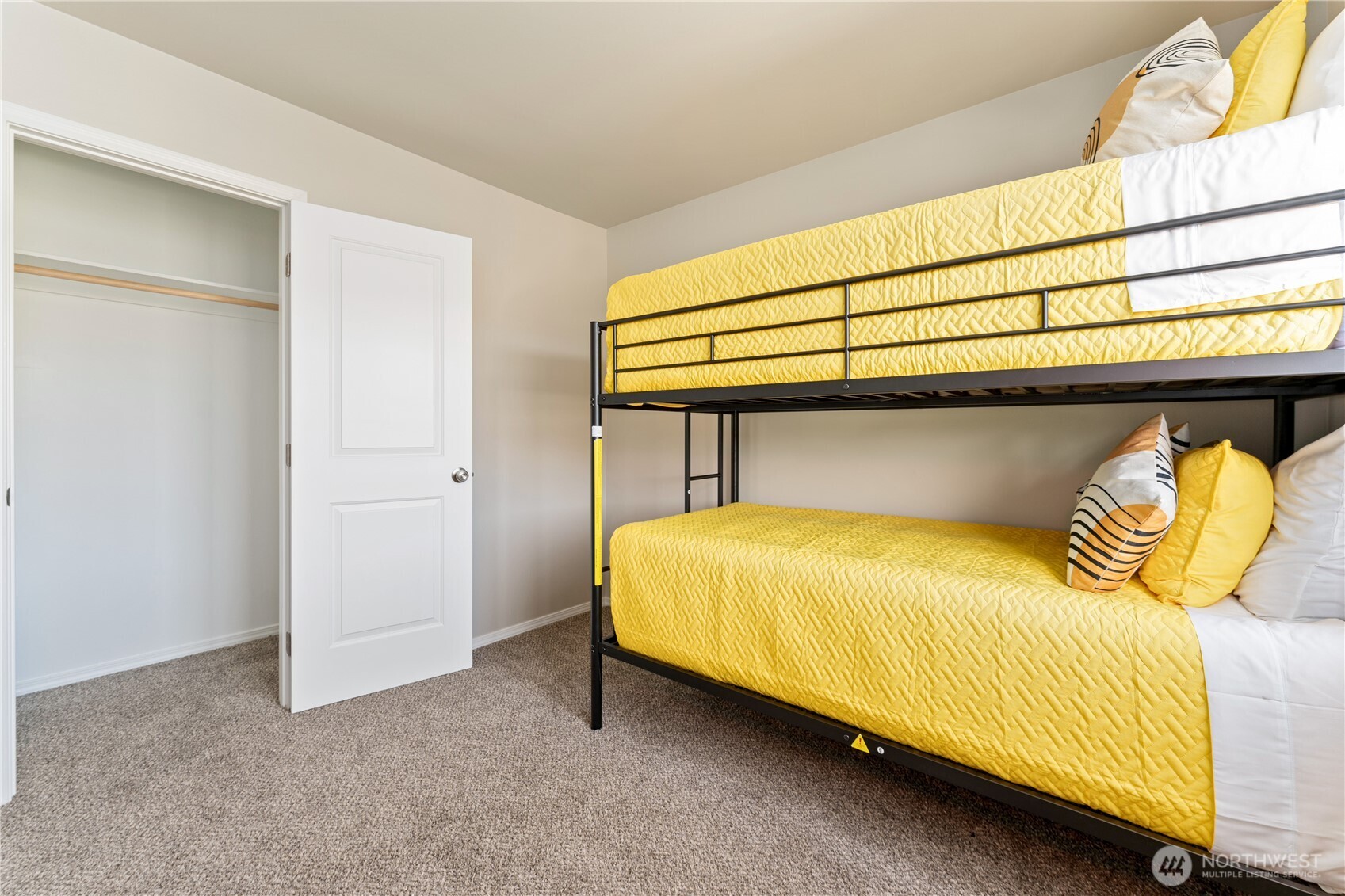 51 Phoebe Lane Unit: 13