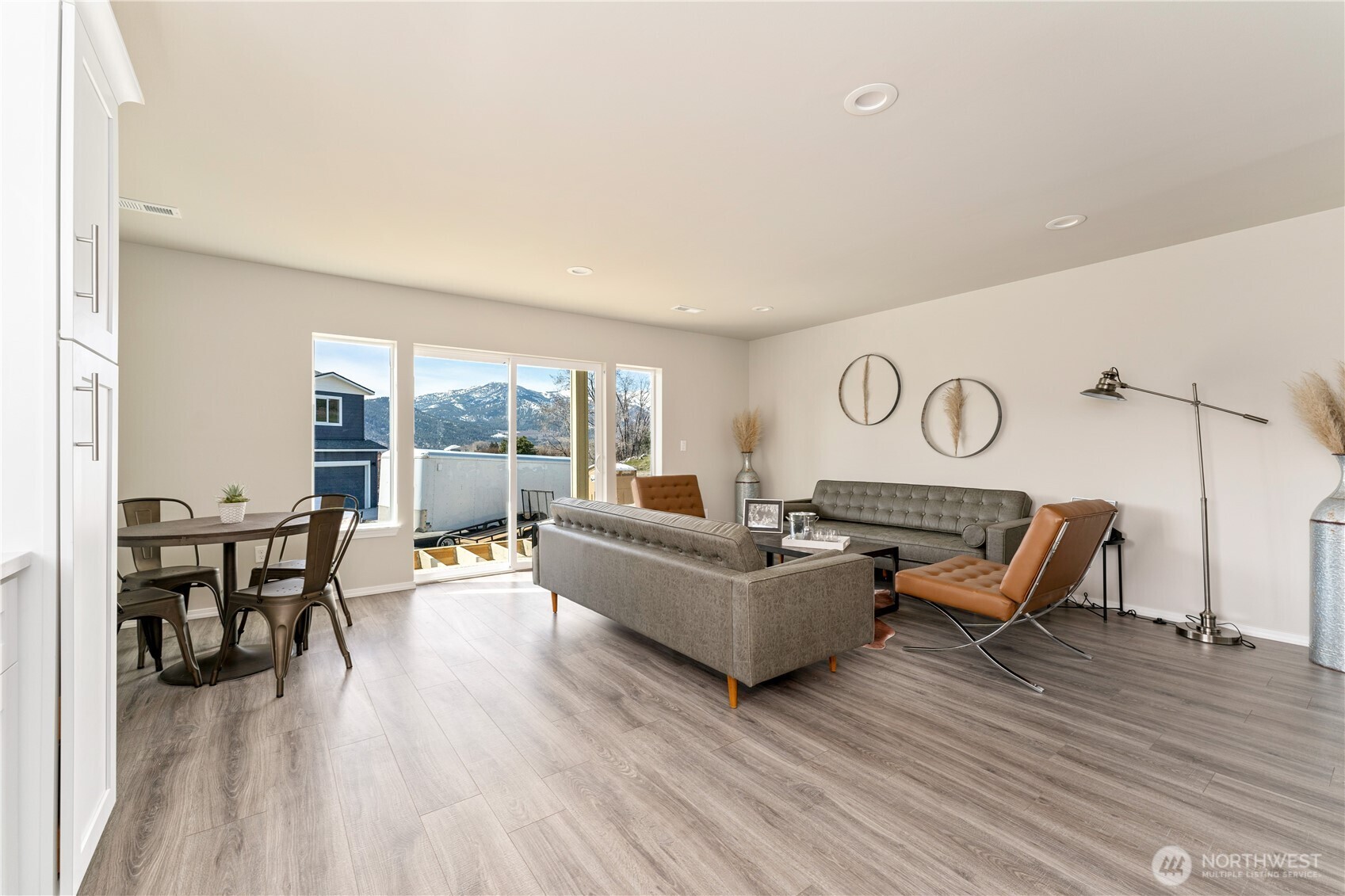 51 Phoebe Lane Unit: 13