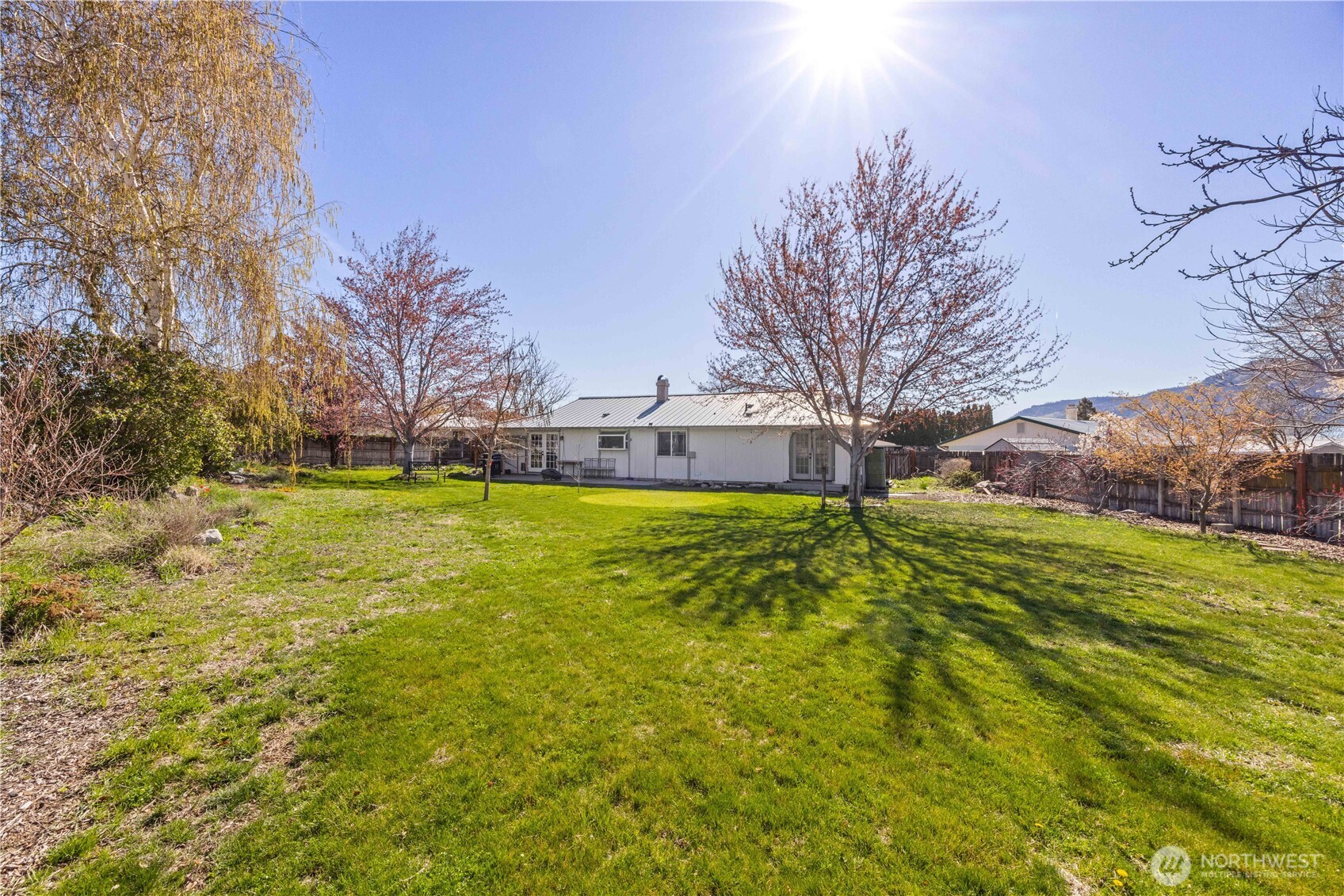 928 Selkirk Place