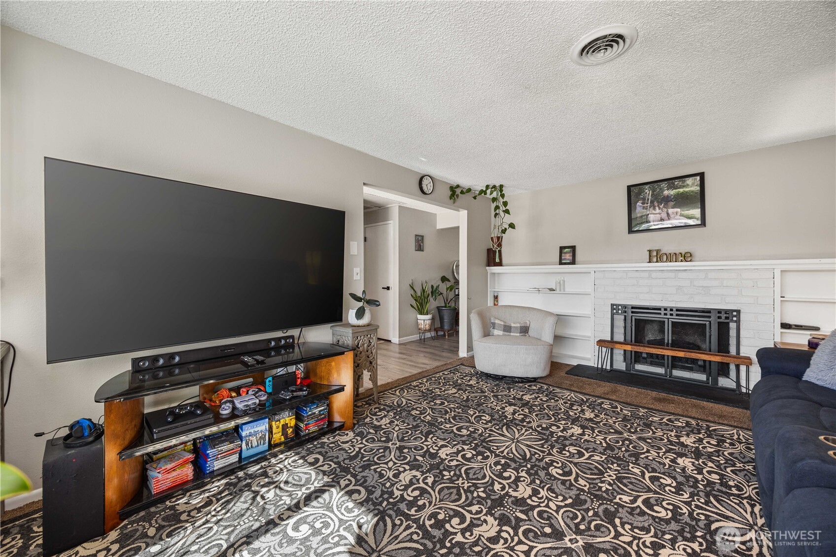 928 Selkirk Place