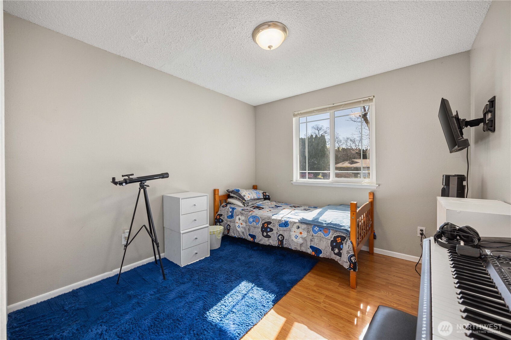 928 Selkirk Place