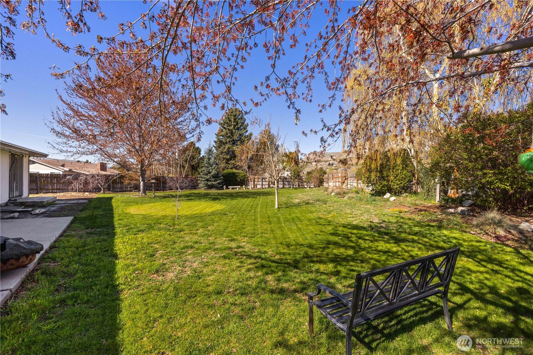 928 Selkirk Place