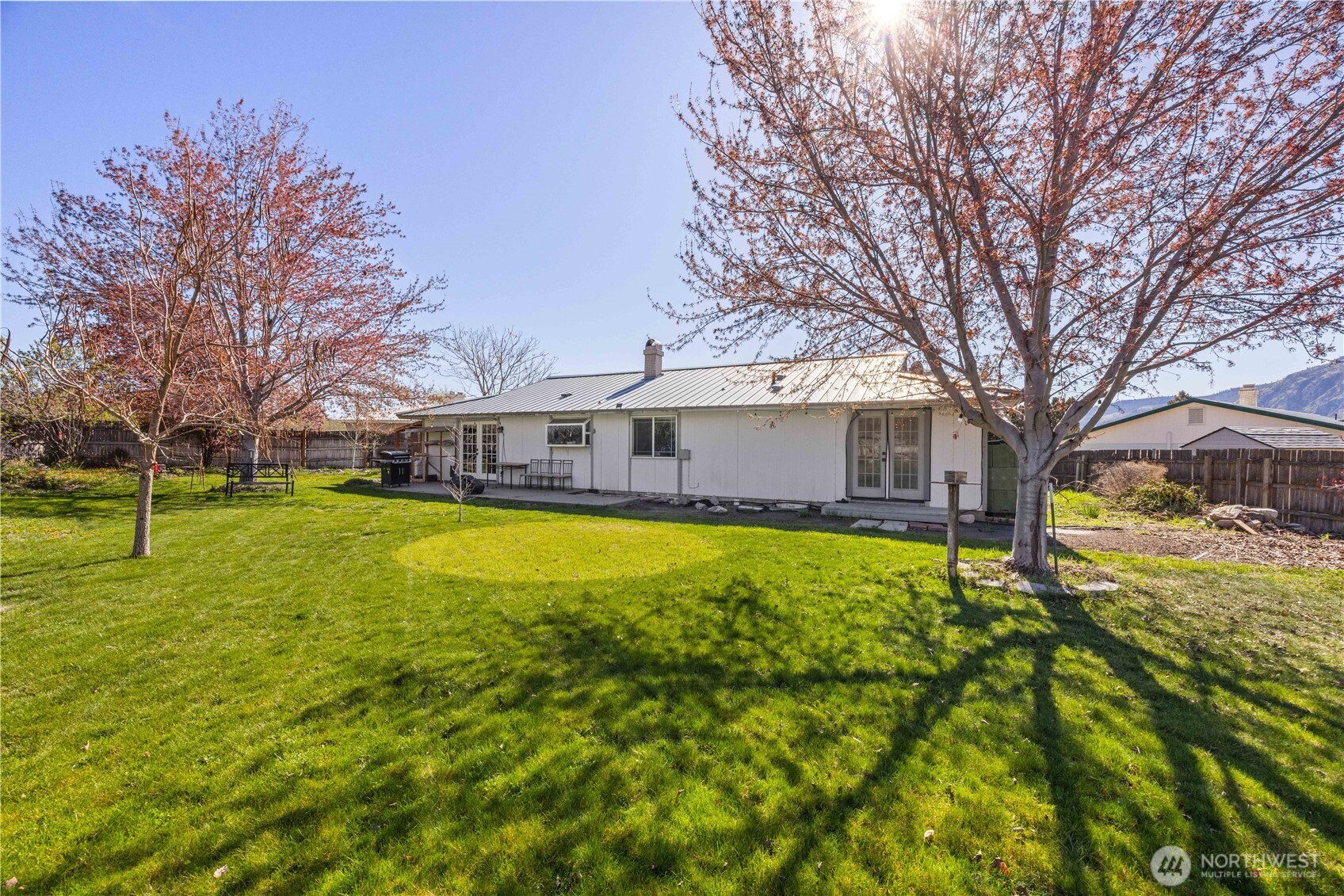 928 Selkirk Place