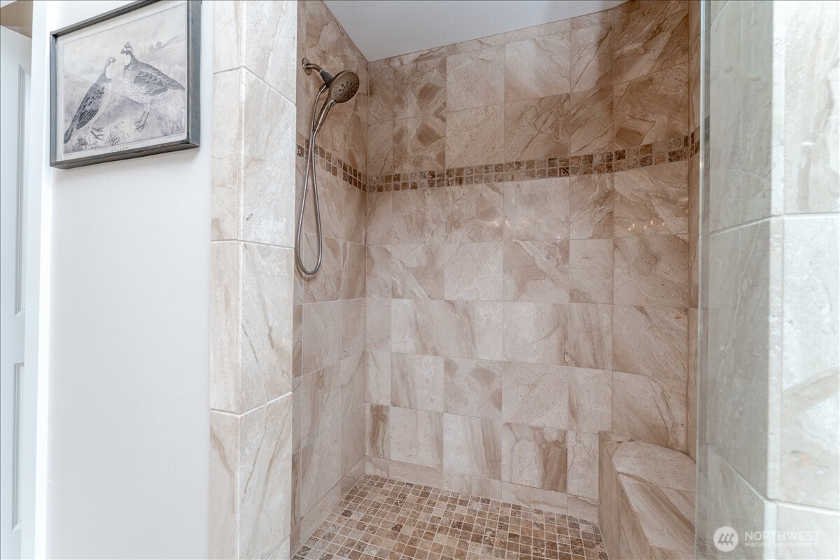 1120 W Woodin Avenue Unit: 3