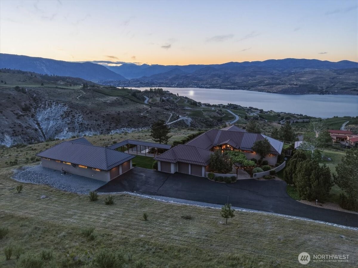 825 Hawks Meadow Road