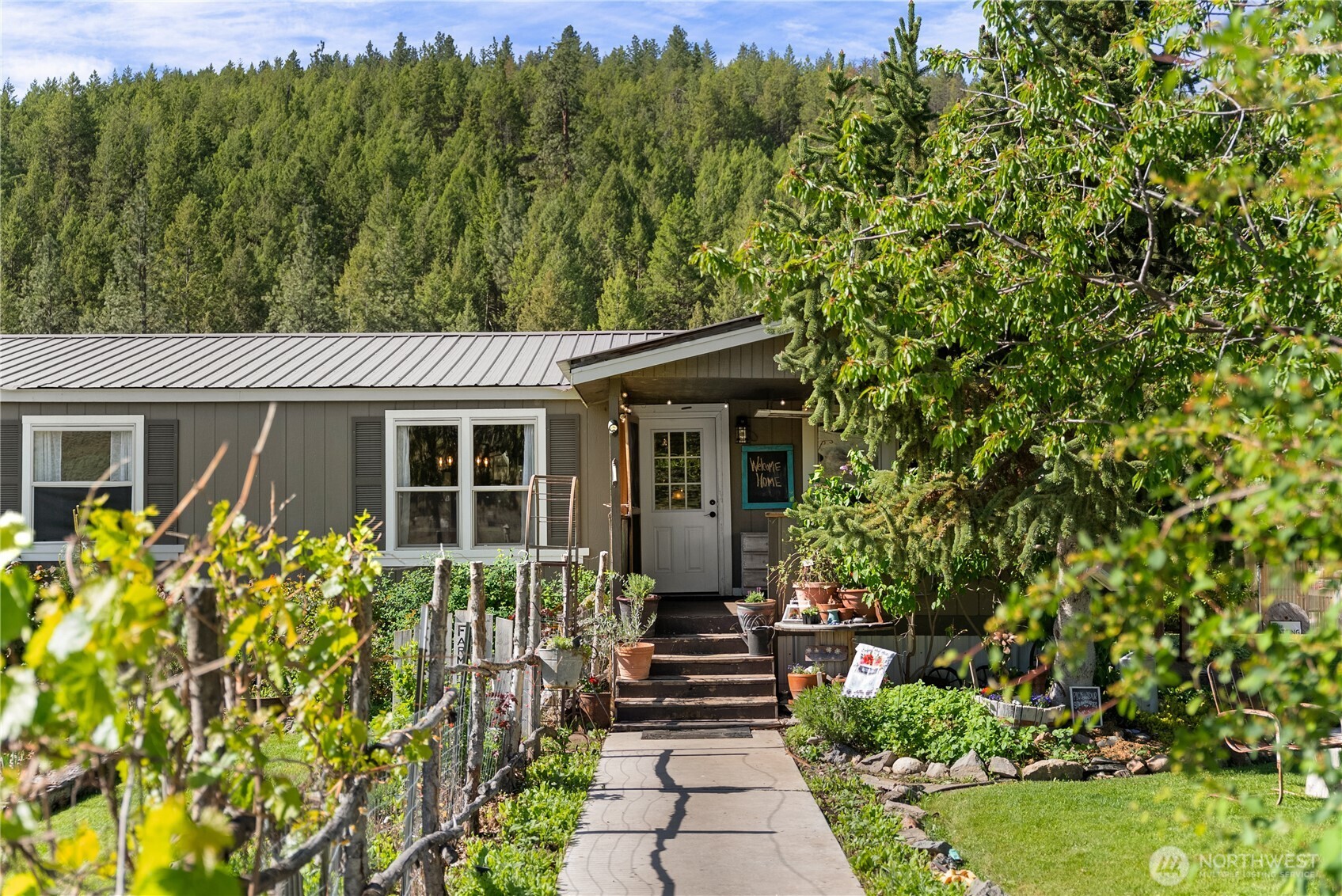 1574 Pine Creek Unit: B