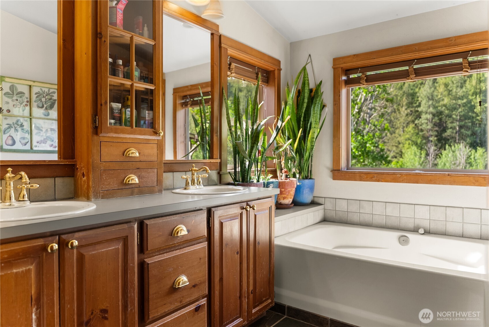 1574 Pine Creek Unit: B