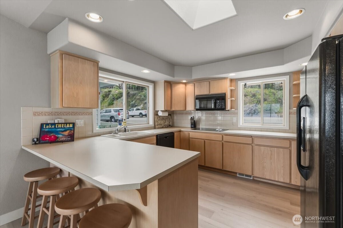 1496 S Lakeshore Road