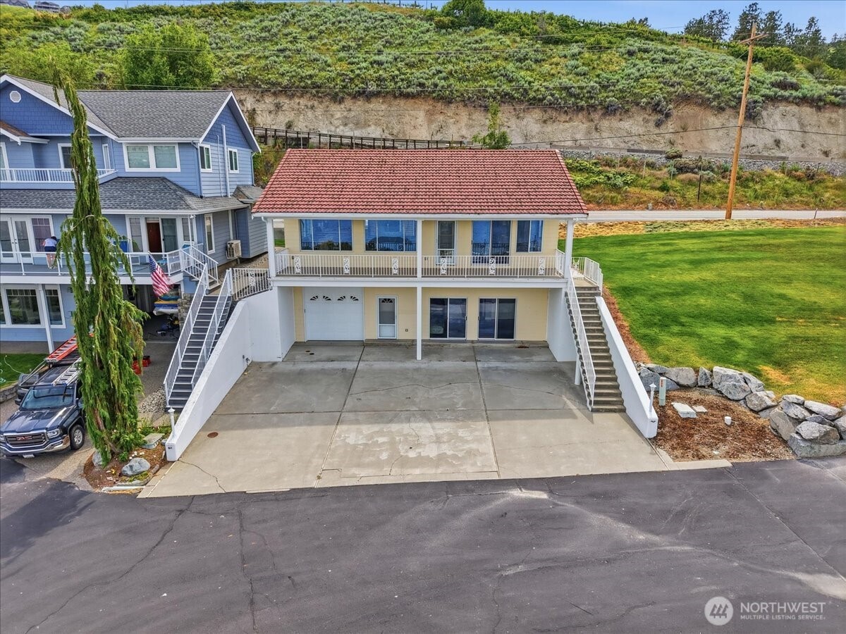 1496 S Lakeshore Road
