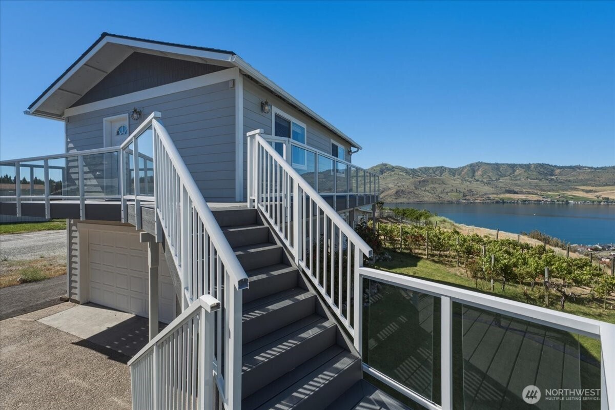 104 Orchard View Drive