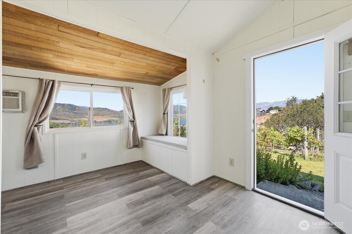 104 Orchard View Drive