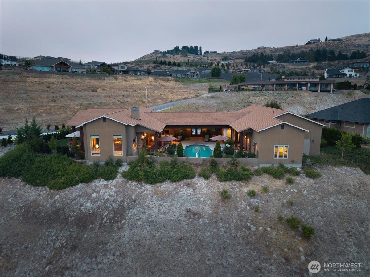 100 Ridgeview Drive