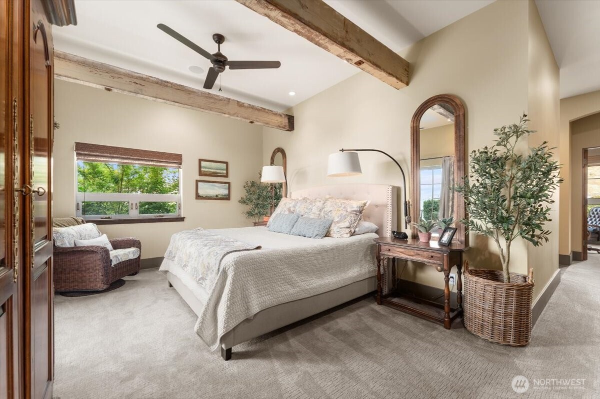 100 Ridgeview Drive