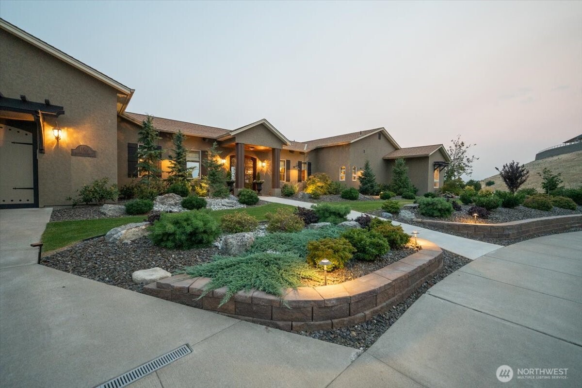 100 Ridgeview Drive