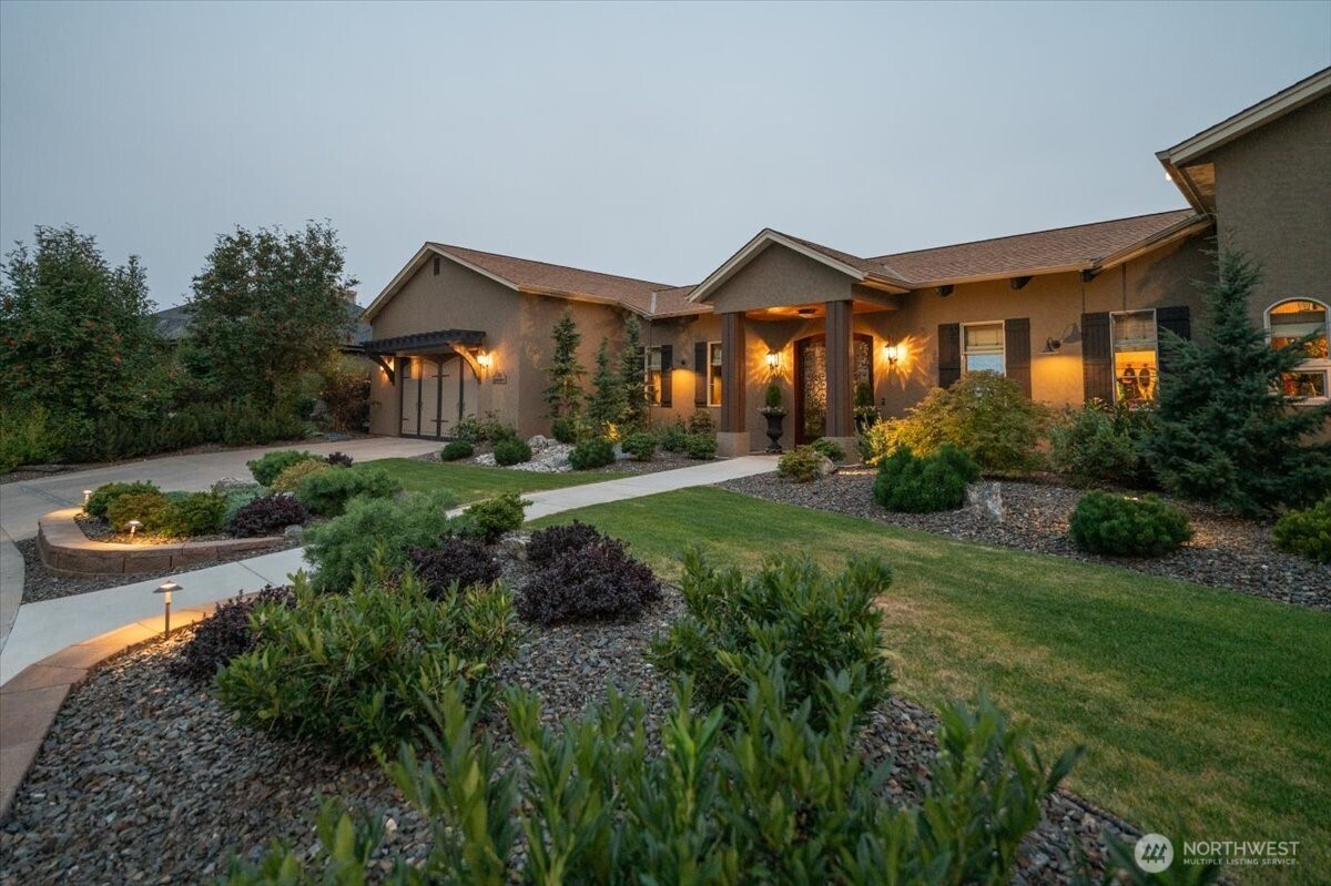 100 Ridgeview Drive