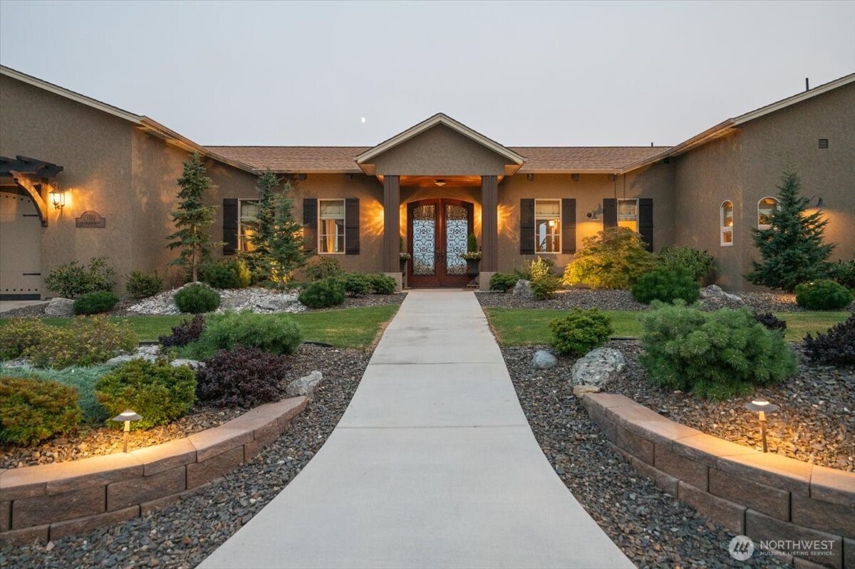 100 Ridgeview Drive