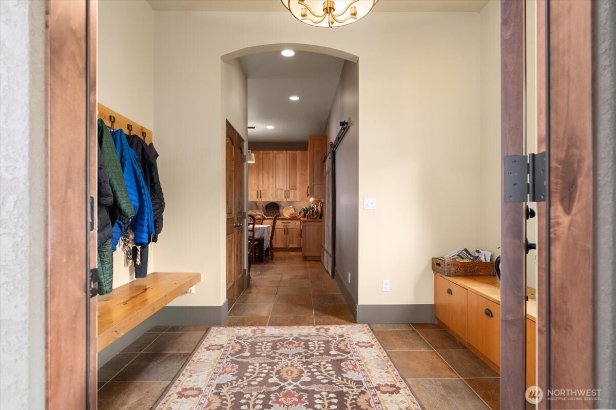 100 Ridgeview Drive