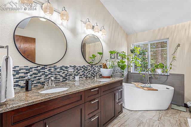 2998 Sunnywood Avenue