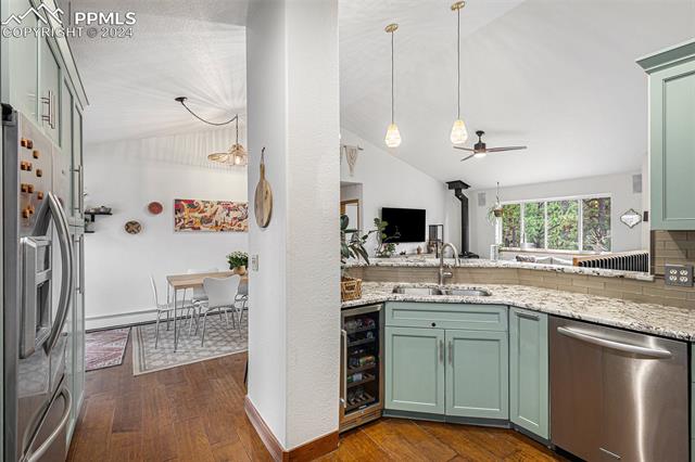 2998 Sunnywood Avenue