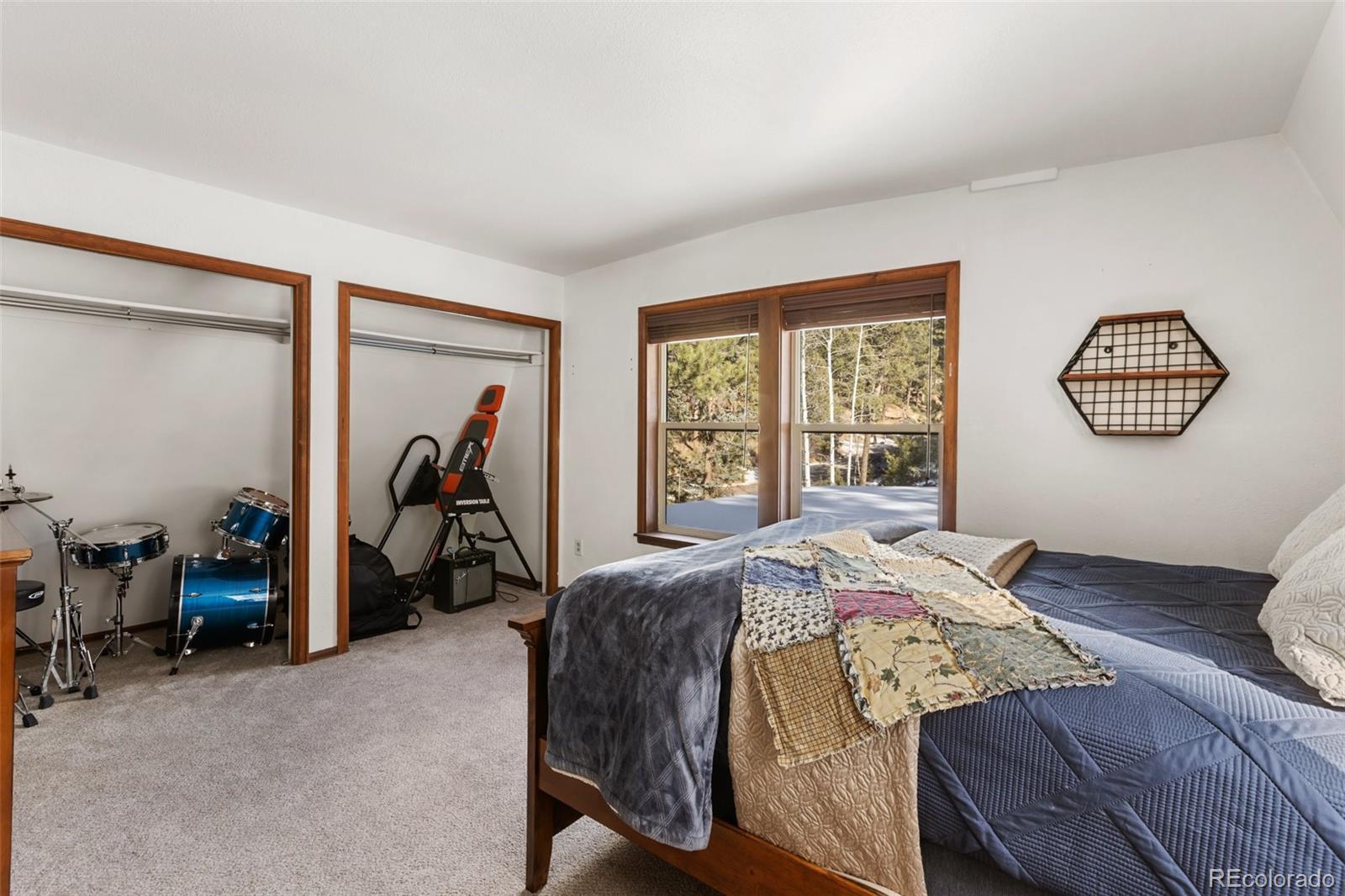 2619 Sunnywood Avenue