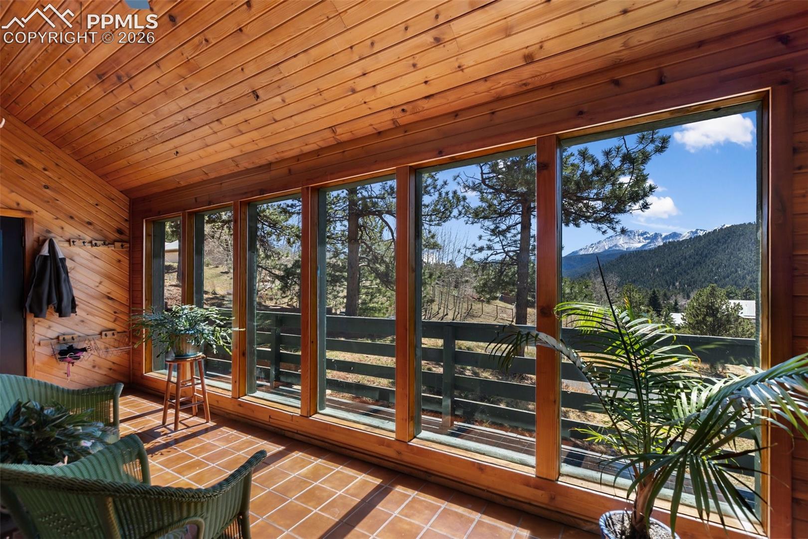200 Sun Ridge Court
