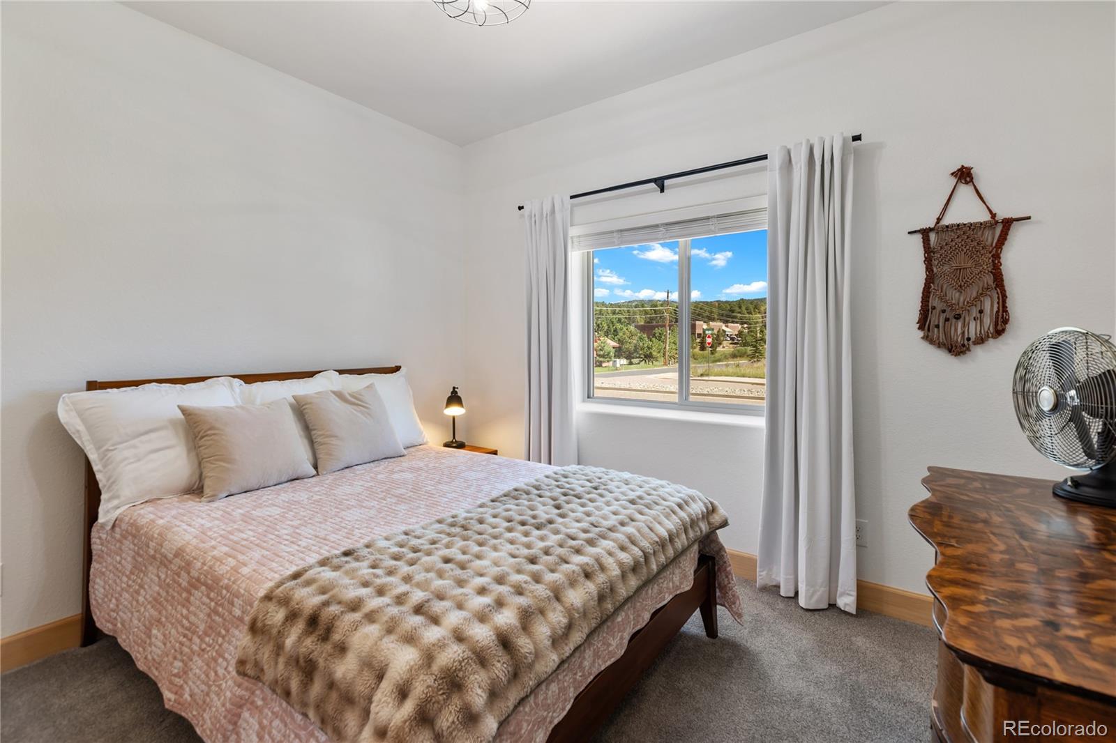 1382 Ridgestone Drive